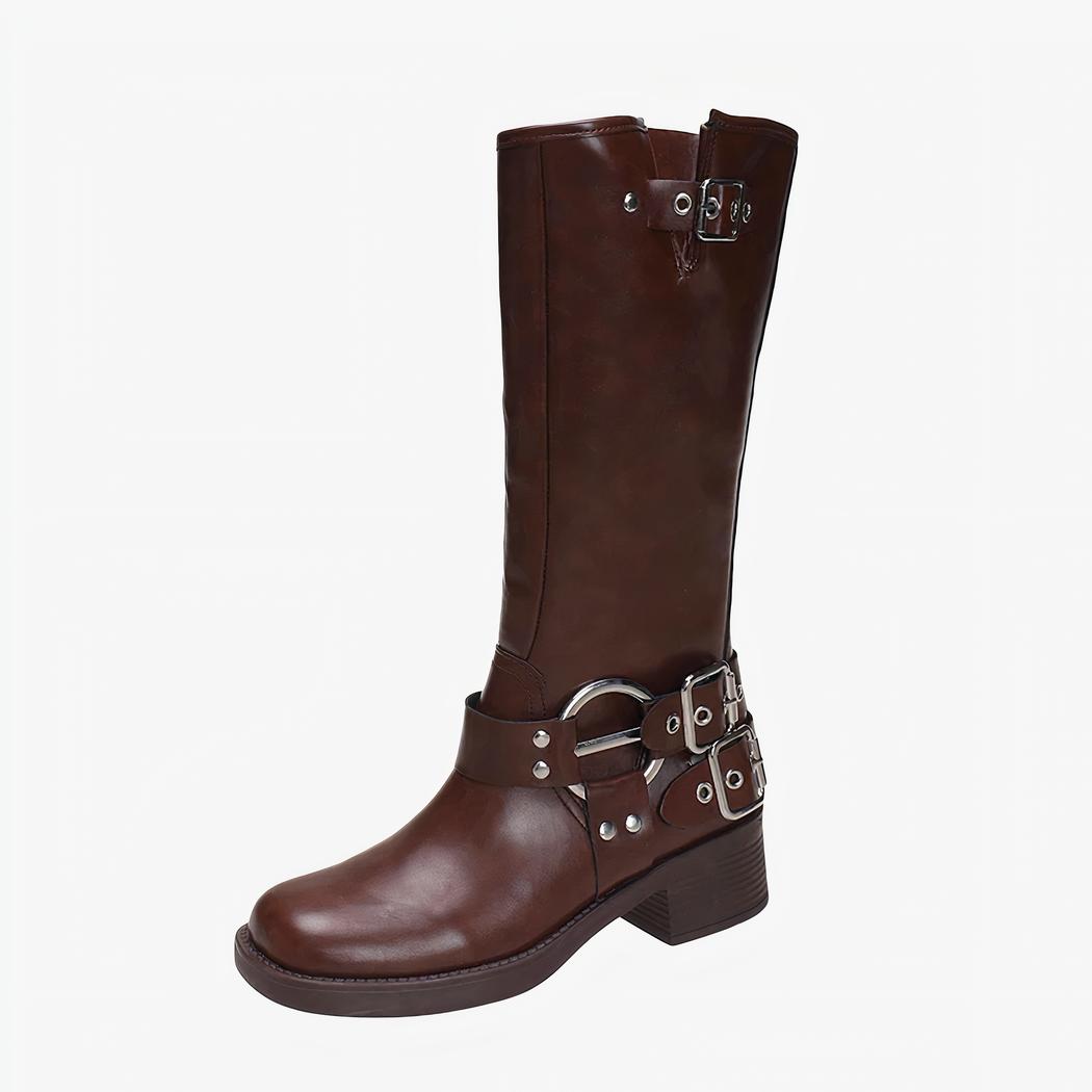 Botte large et marron de style vintage sur fond blanc