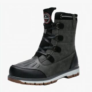 Botte de neige homme grise et imperméable en cuir sur fond blanc