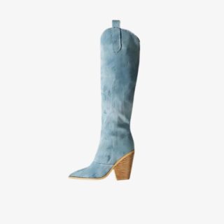 Botte cuissarde femme en denim avec talon sur fond blanc