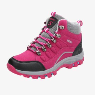 Botte de marche femme rose et polyvalente sur fond blanc